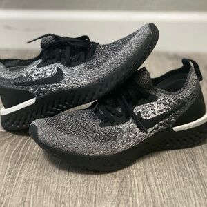 Nike Epic React Flyknit Cookies and Cream Training Sneakers 7.5 Women